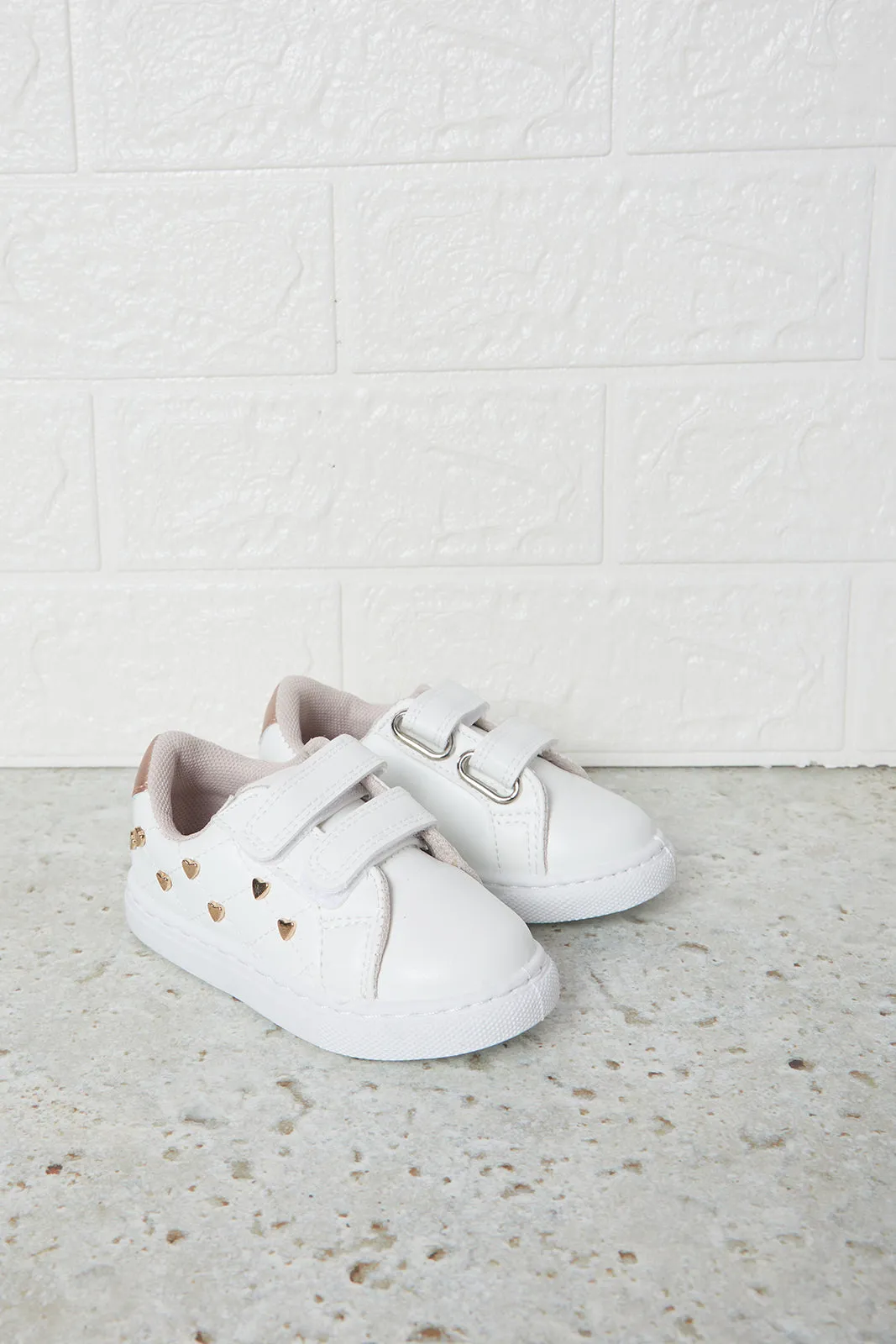 Infant Girls White Embellished Studs Sneakers