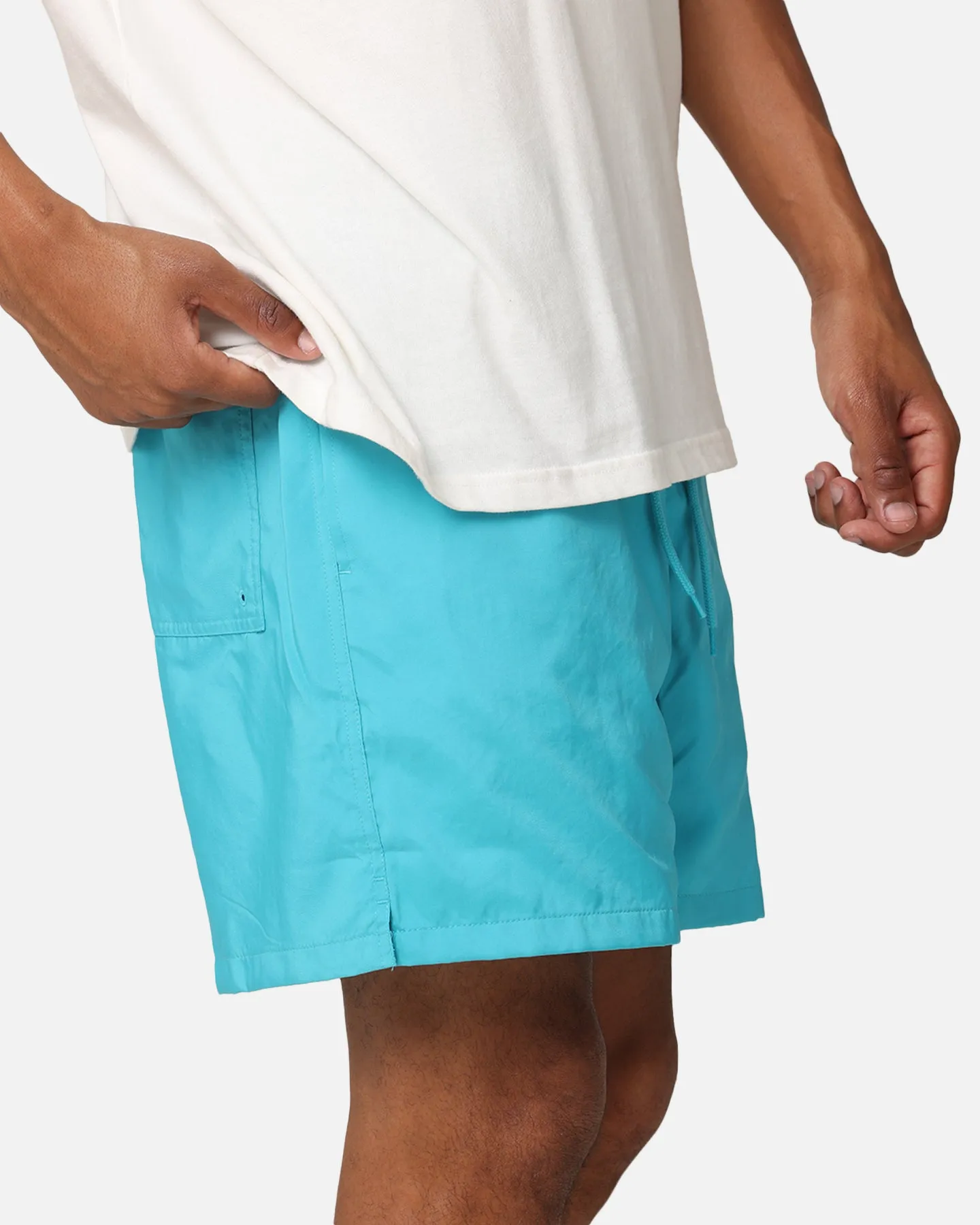 Nike Club Flow Shorts Dusty Cactus/White