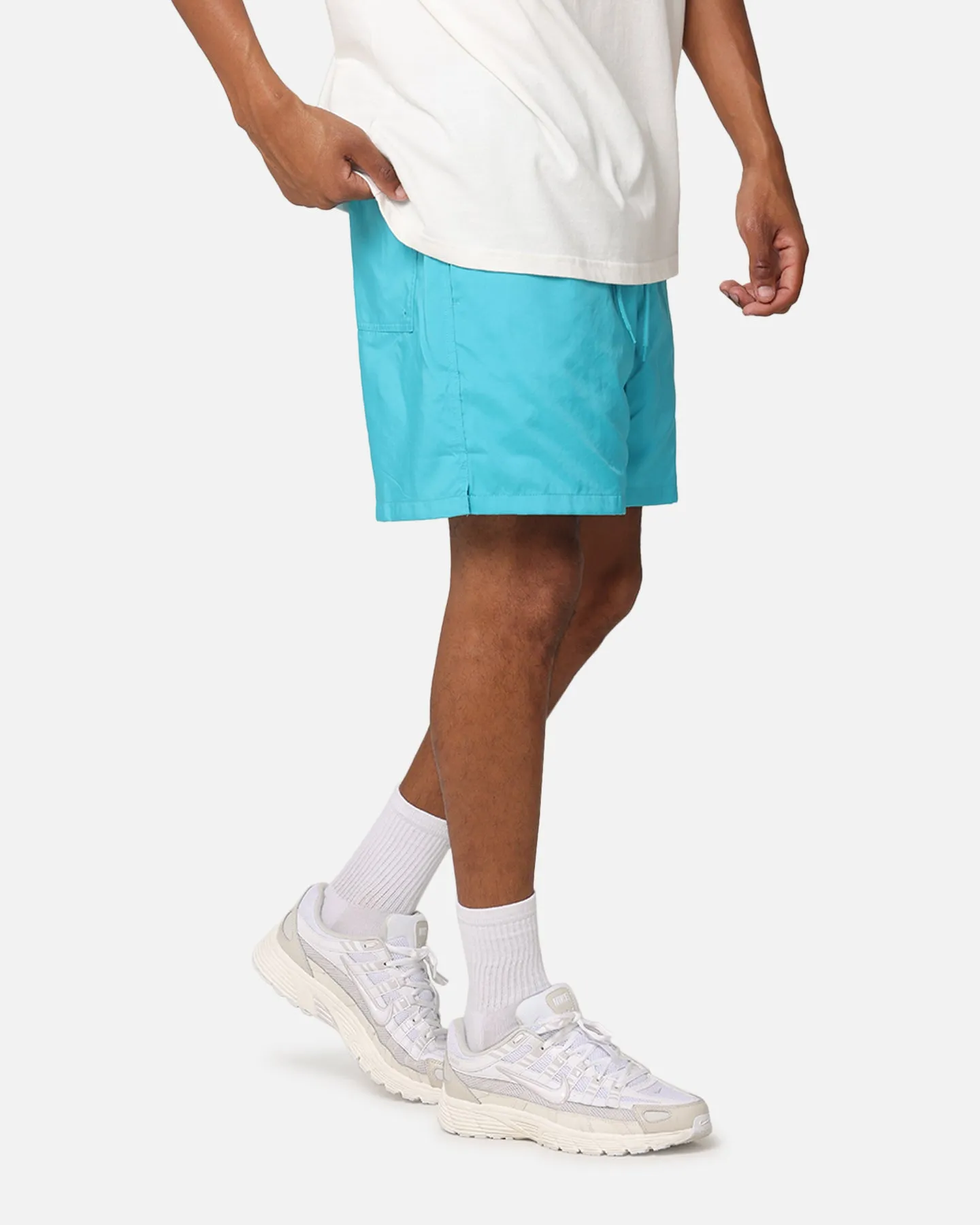 Nike Club Flow Shorts Dusty Cactus/White