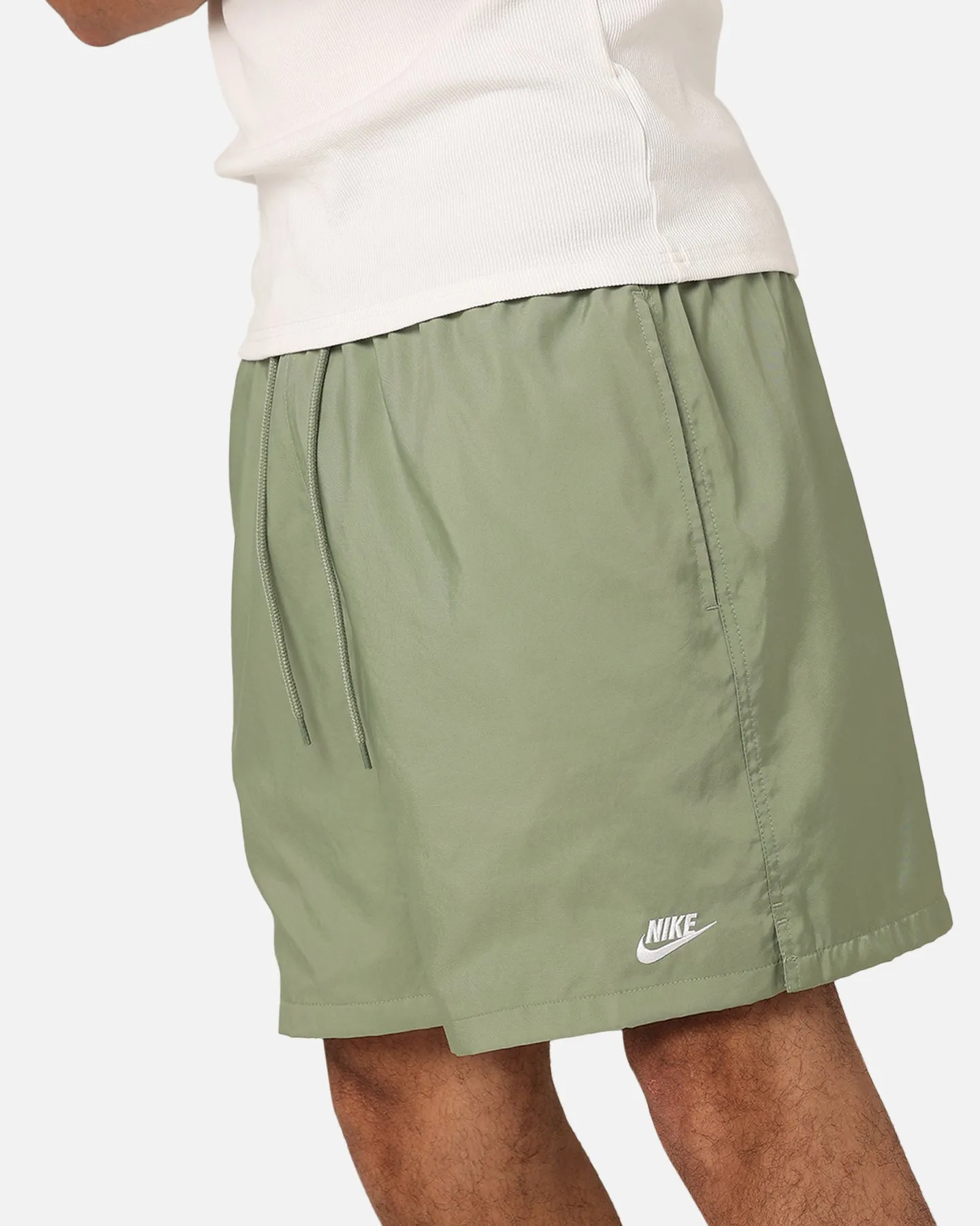 Nike Club Flow Shorts Oil Green/White