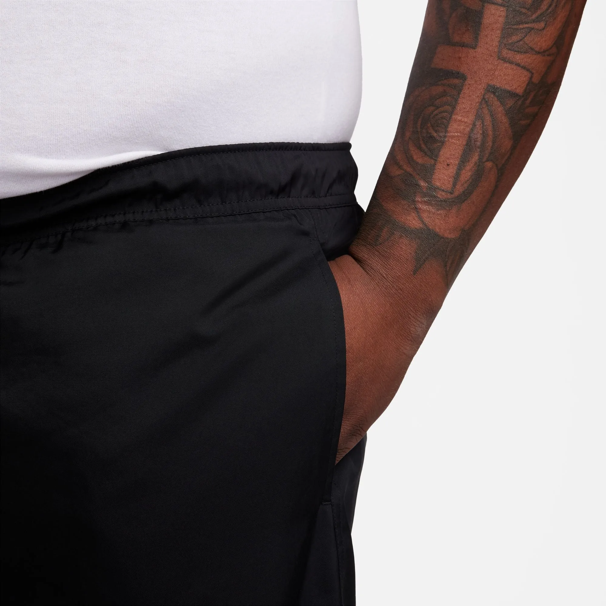 Nike Club Woven Flow Shorts (Black)