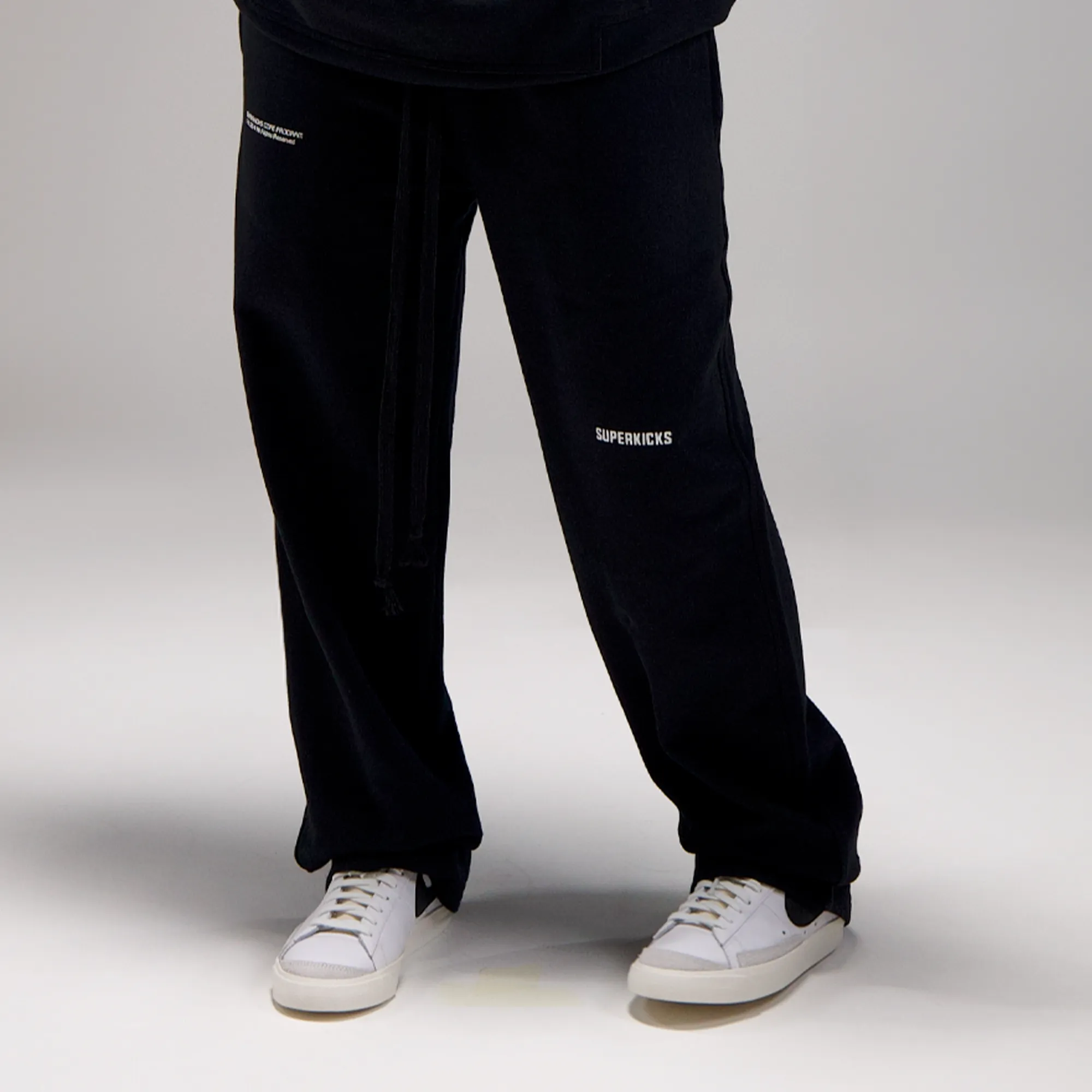 Superkicks | CORE 3.0 UNISEX SWEATPANT “BLACK”