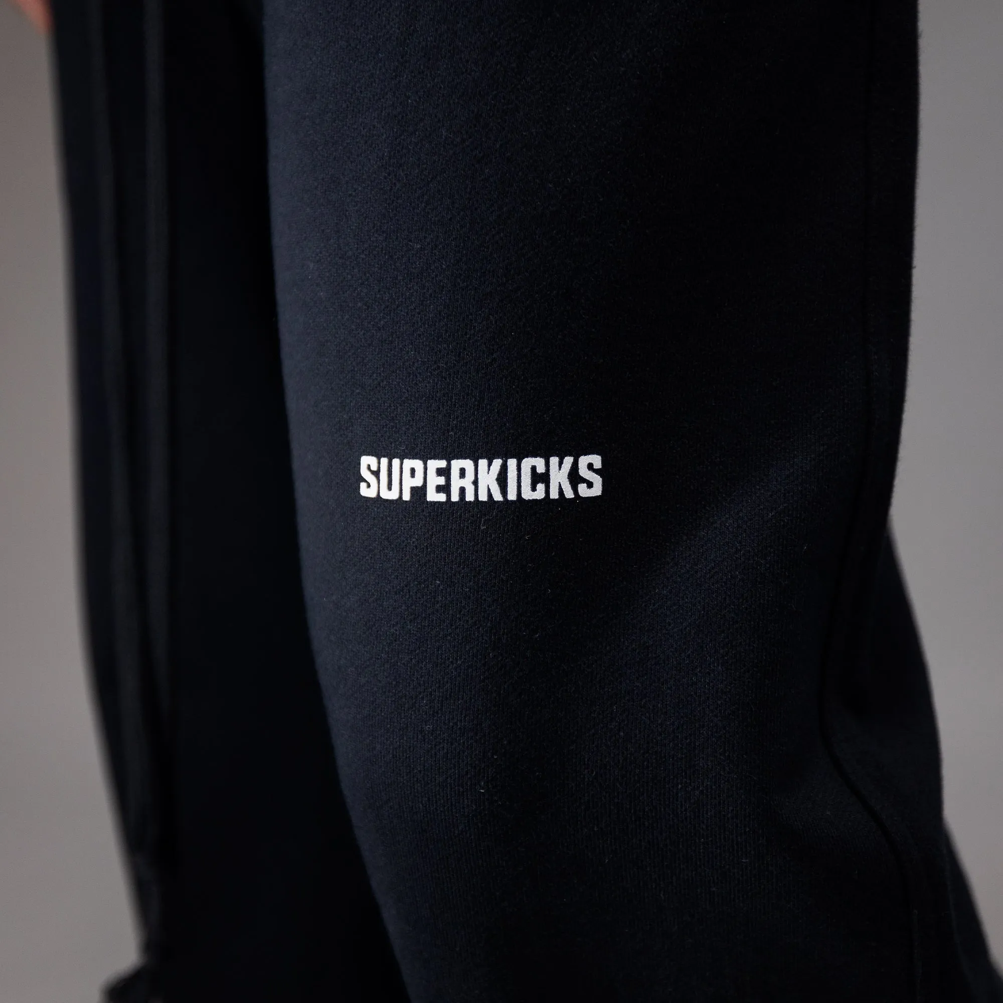 Superkicks | CORE 3.0 UNISEX SWEATPANT “BLACK”