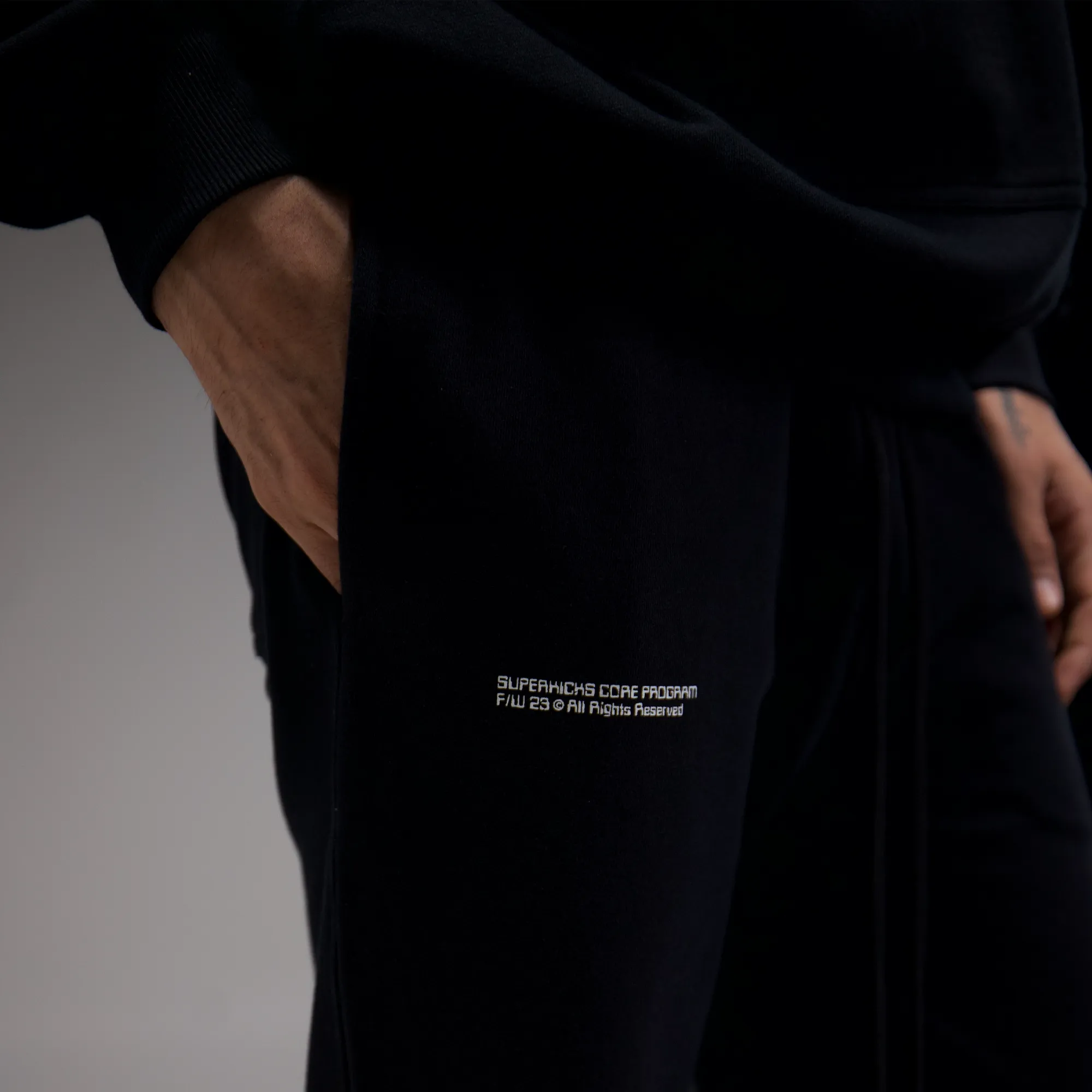 Superkicks | CORE 3.0 UNISEX SWEATPANT “BLACK”